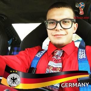 Meet your Posher, Felix